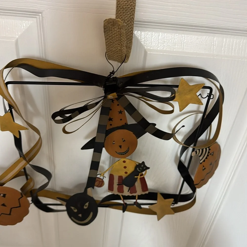 Halloween Wreath Metal